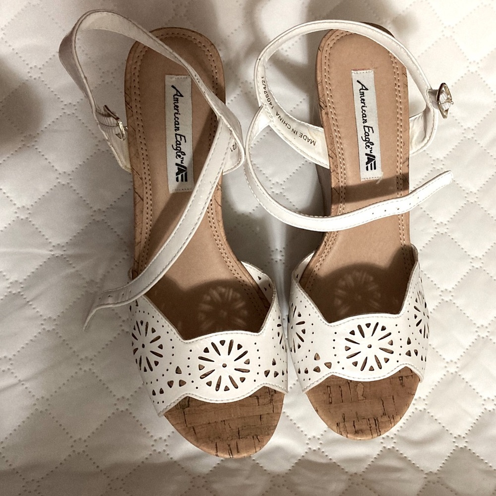 Size 8 American eagle wedge sandals